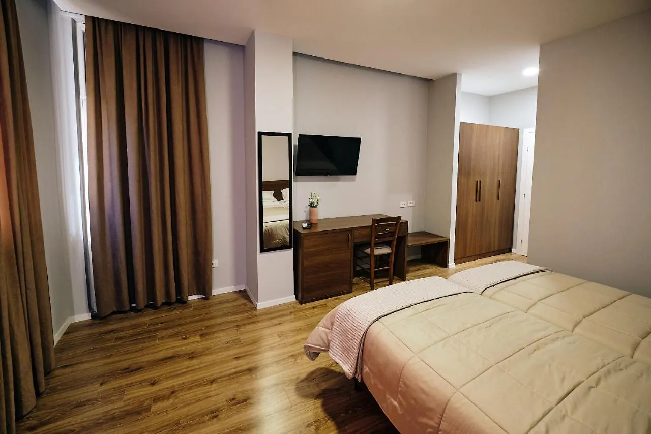 In Center Hotel Tirana 3*,